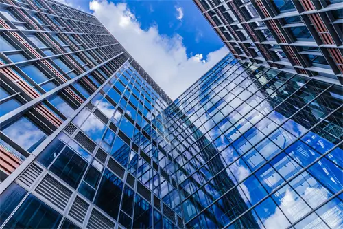 拥抱青春含义是什么